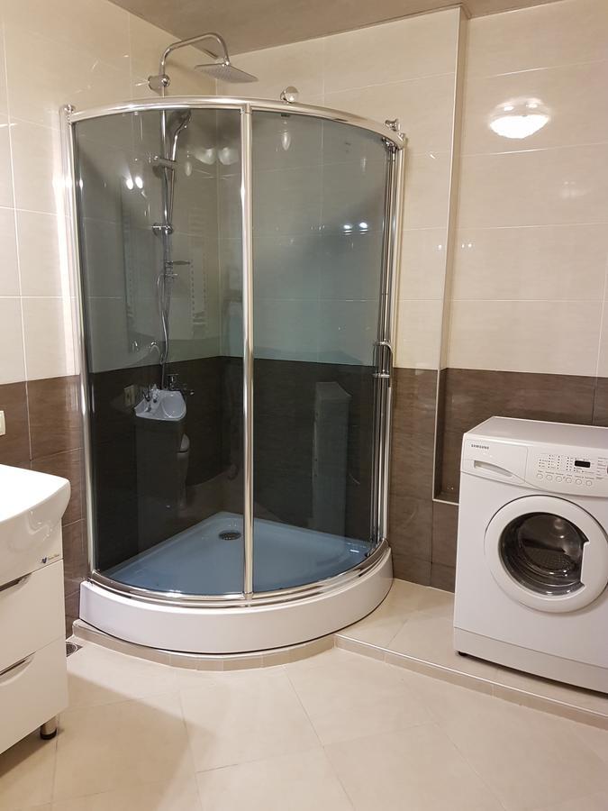 The Starry Night Apartment Batumi Bagian luar foto