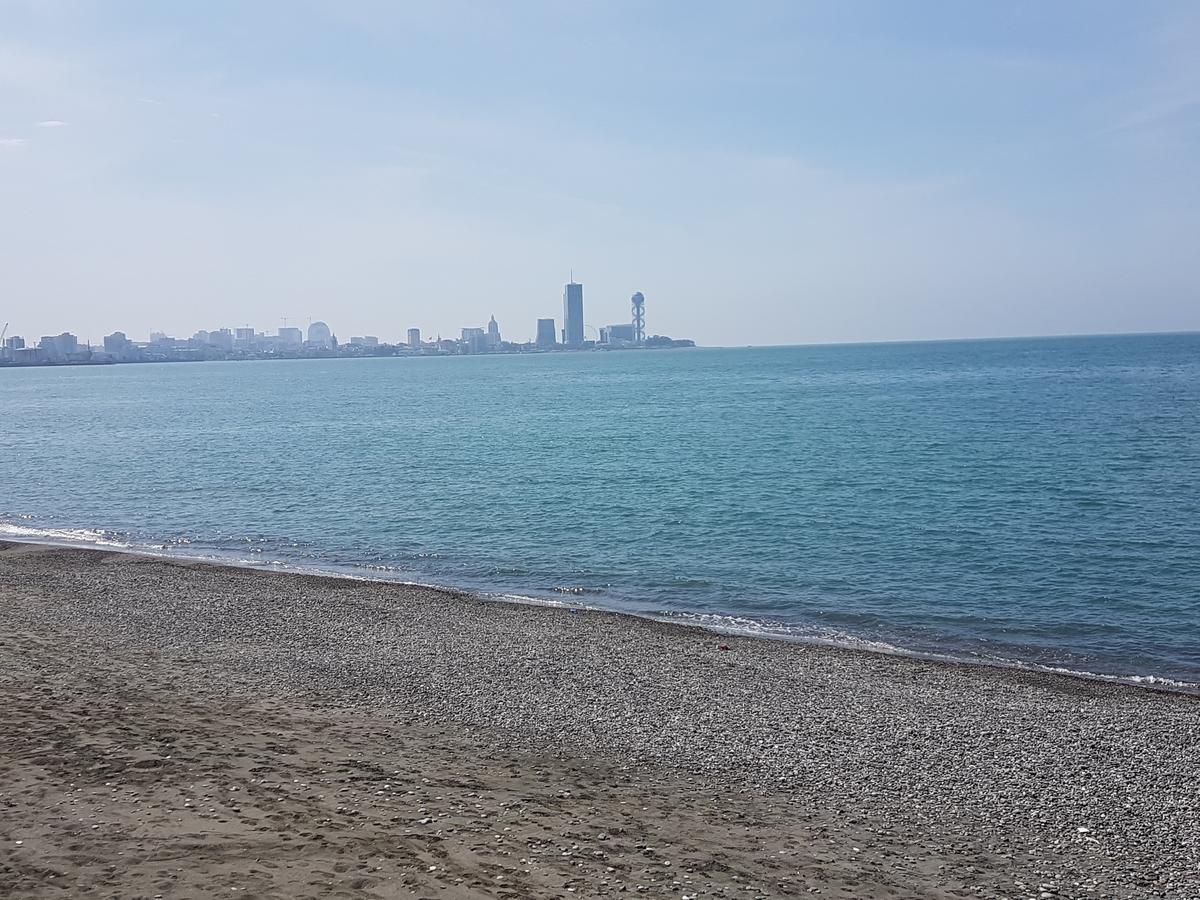 The Starry Night Apartment Batumi Bagian luar foto